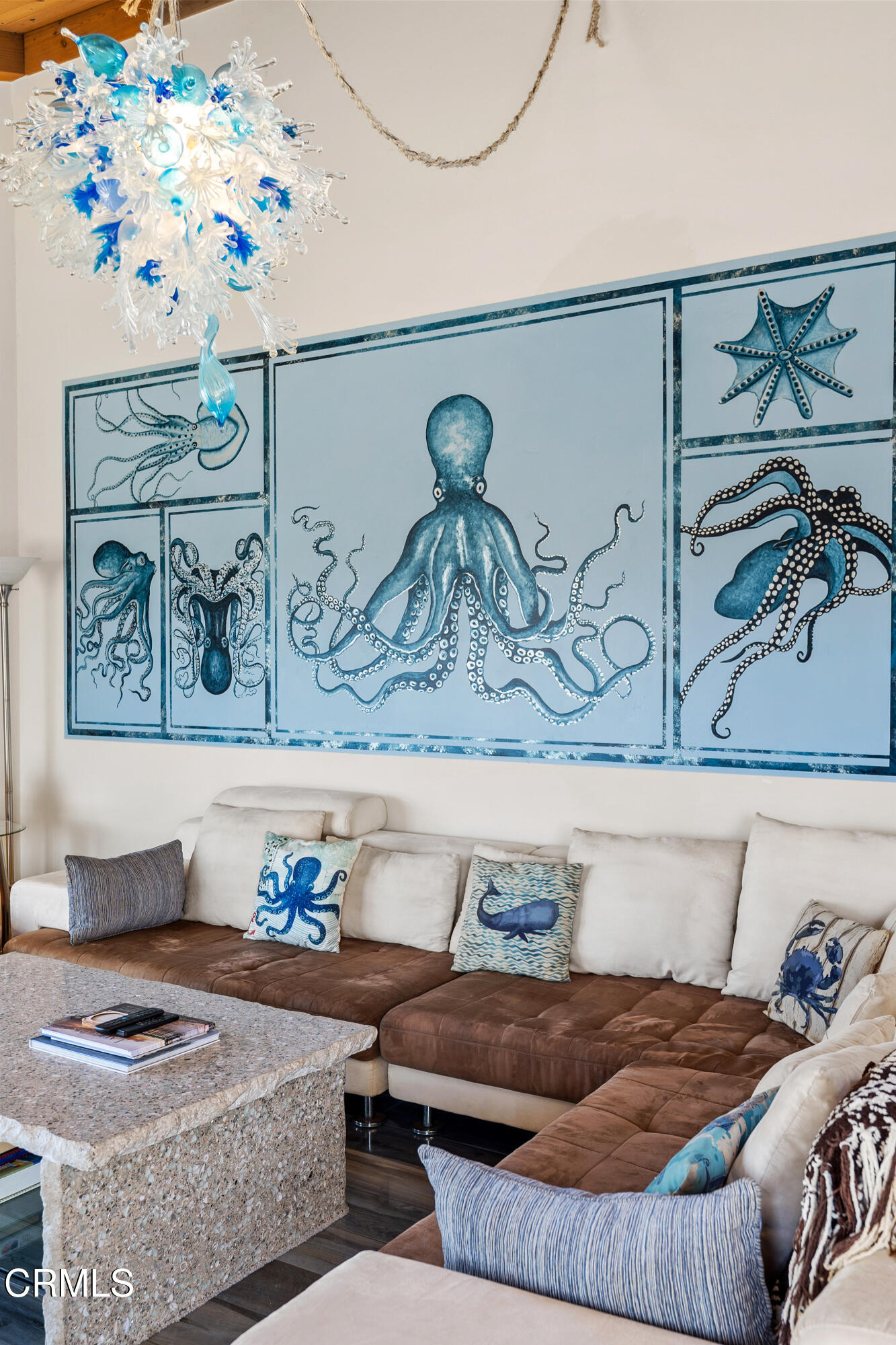 1150 Mandalay Beach Road Oxnard, CA 93035 - Photo 6 of 48 a living room with furniture and painting on the wall