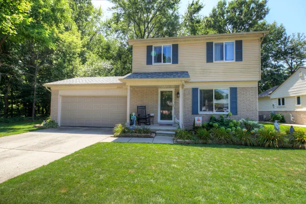 $345,000 | 39615 Kirkland Drive, Canton, MI 48188