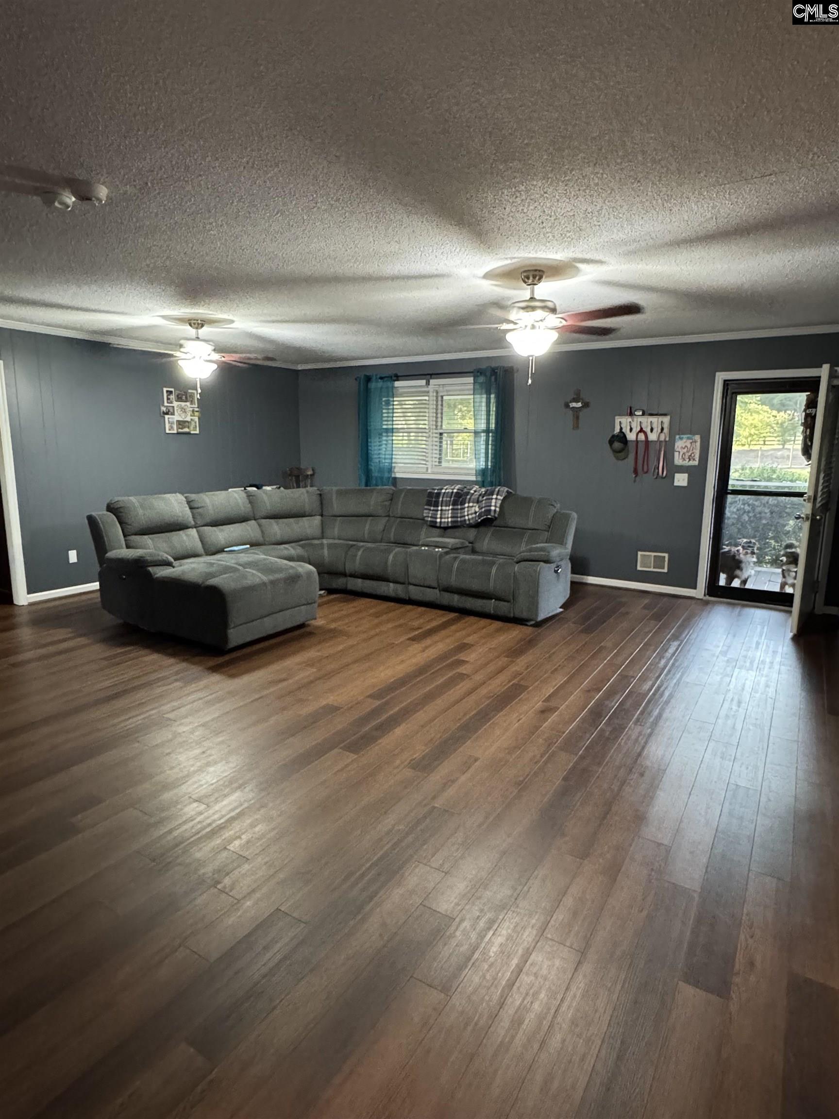 1904 Watkins Road Cassatt, SC 29032 - Photo 4 of 40