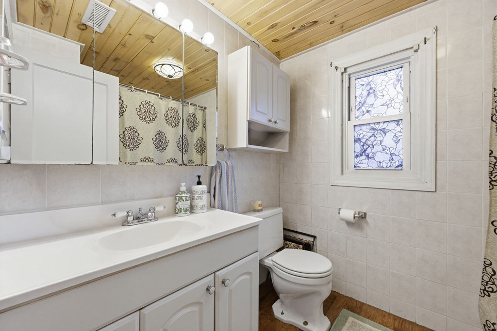 285 Breckwood Boulevard Springfield, MA 01109 - Photo 25 of 30