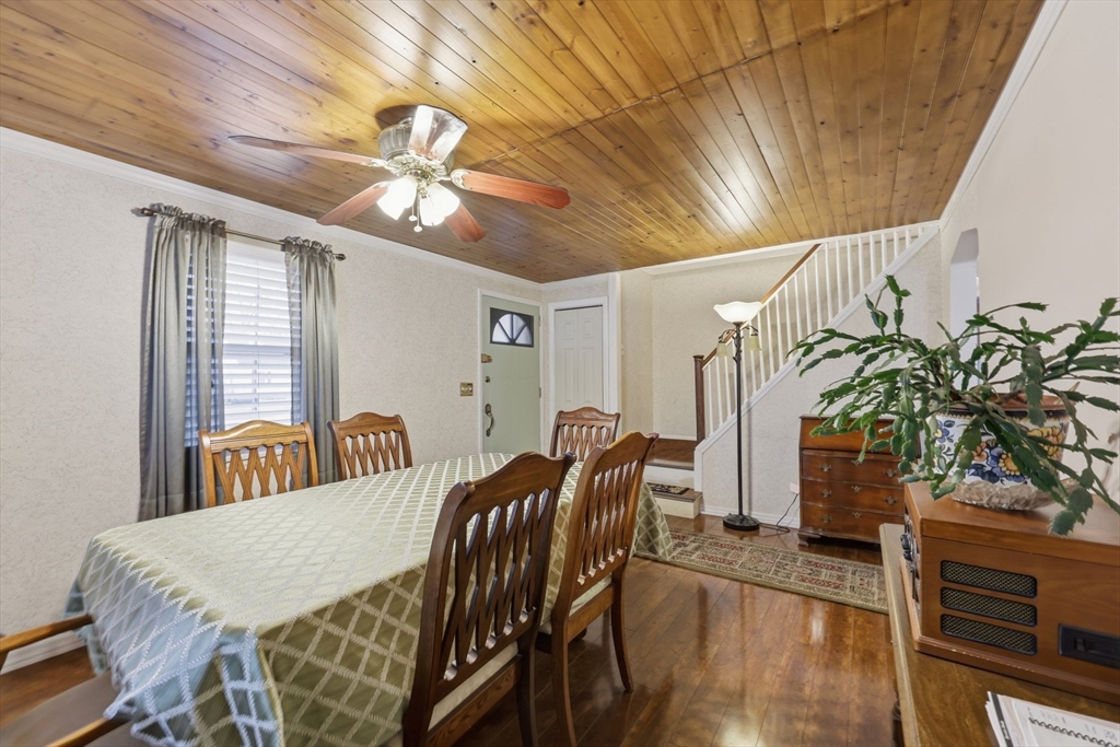 285 Breckwood Boulevard Springfield, MA 01109 - Photo 9 of 30