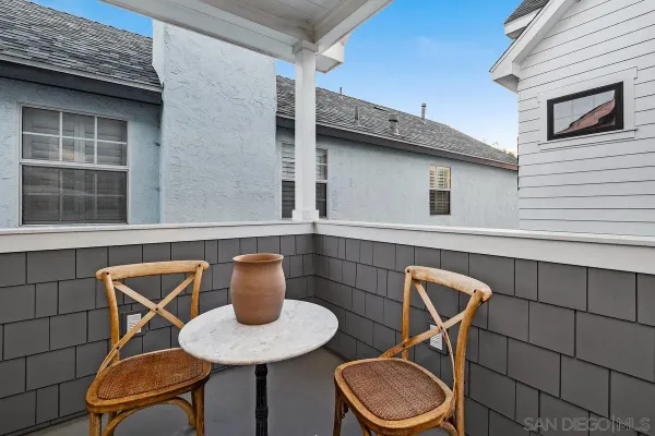 $2,450,000 | 943 F Avenue, Coronado, CA 92118