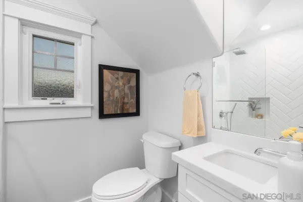 $2,450,000 | 943 F Avenue, Coronado, CA 92118