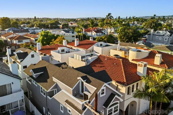 $2,450,000 | 943 F Avenue, Coronado, CA 92118