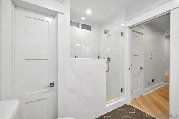 $2,450,000 | 943 F Avenue, Coronado, CA 92118