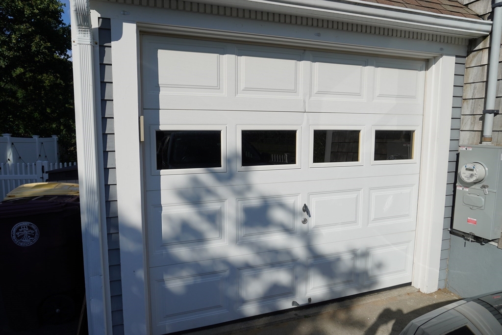 29 Pilgrim Road Weymouth, MA 02191 - Photo 38 of 38 a view of front door