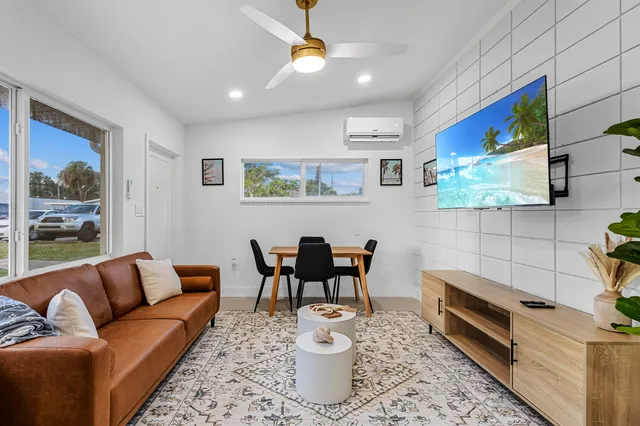 $1,400 | 117 Pierce Avenue, Unit A1, Cape Canaveral, FL 32920