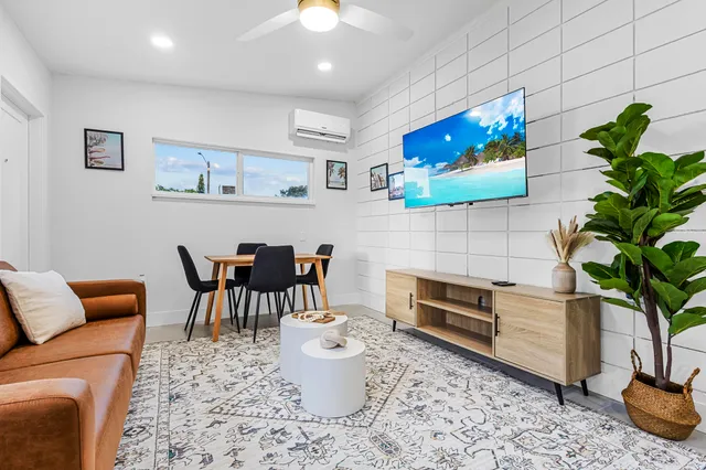 $1,400 | 117 Pierce Avenue, Unit A1, Cape Canaveral, FL 32920