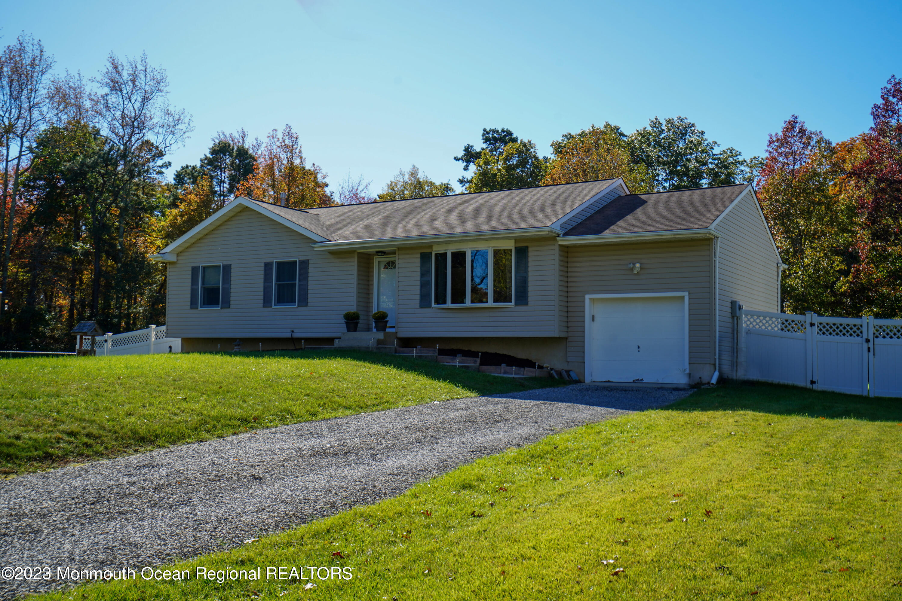 222 Leesville Road Jackson, NJ 08527 - Photo 5 of 61 a view of a house with a yard