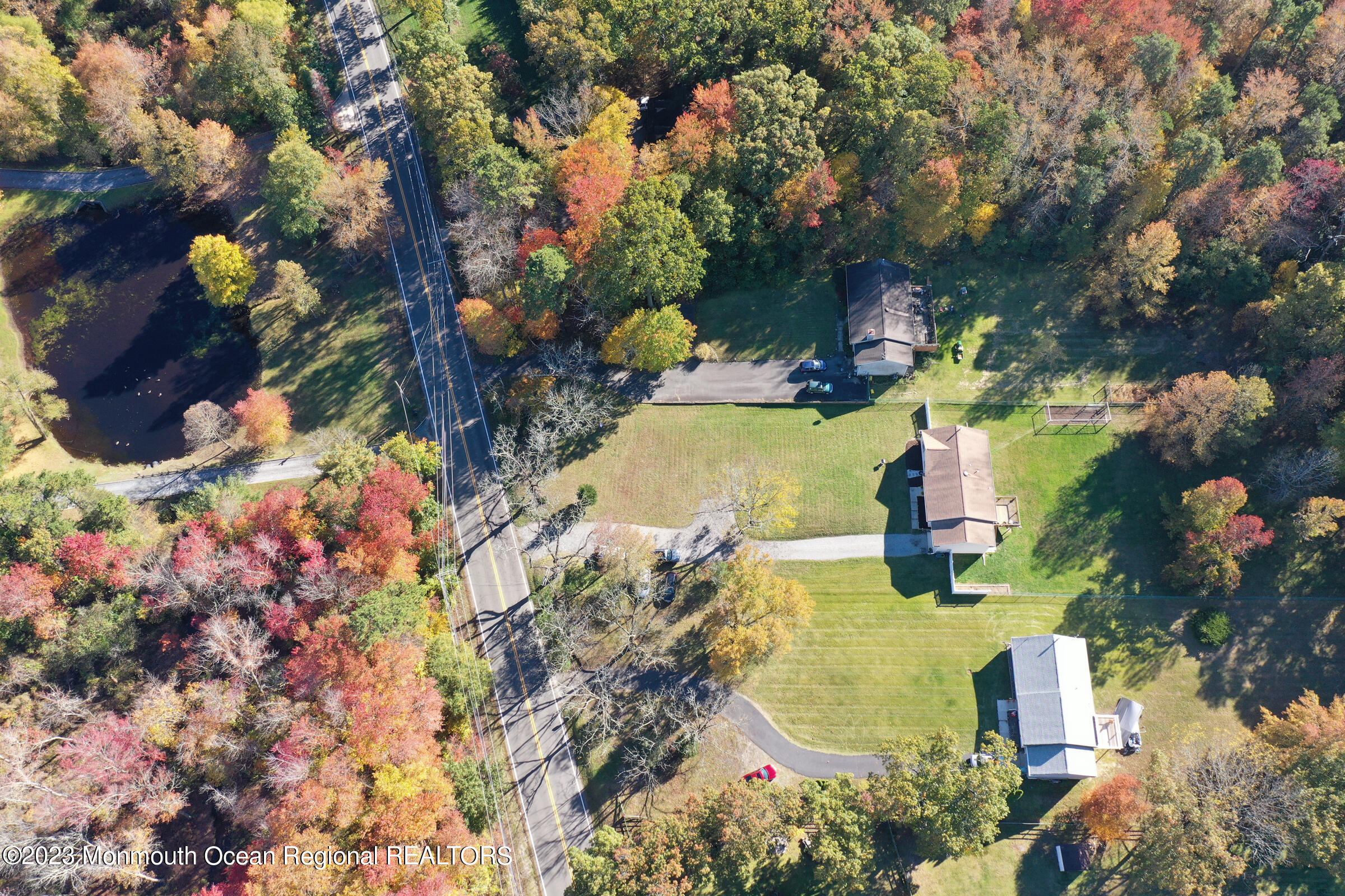 222 Leesville Road Jackson, NJ 08527 - Photo 58 of 61 a view of a yard with plants