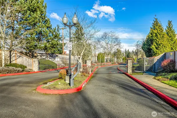 $599,990 | 1206 100th Court Southeast, Unit 11, Everett, WA 98208