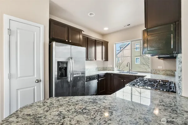 $599,990 | 1206 100th Court Southeast, Unit 11, Everett, WA 98208