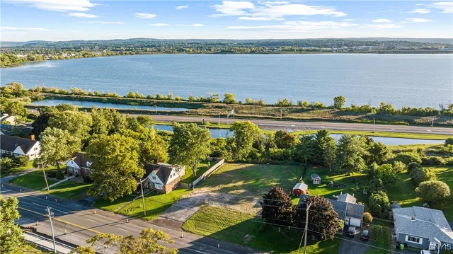 $489,000 | 131 Old Liverpool Road, Salina, NY 13088