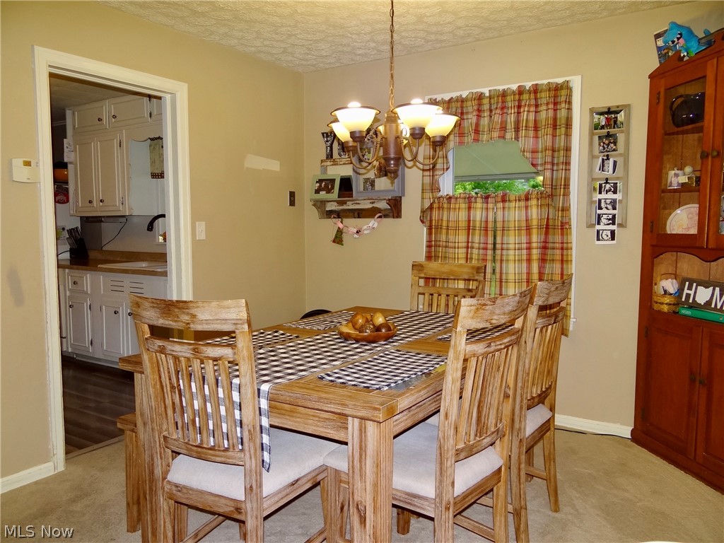 1086 Lilly Road Alliance, OH 44601 - Photo 4 of 15 Gallery Image 4