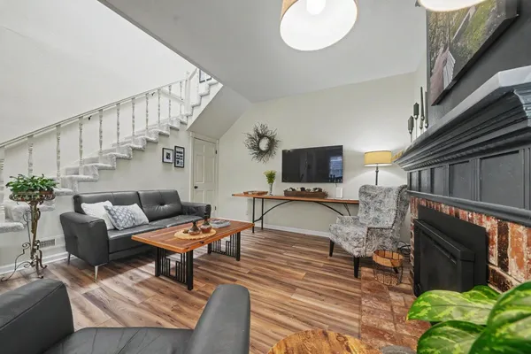 $375,000 | 519 Clinton Road, Jackson, CA 95642