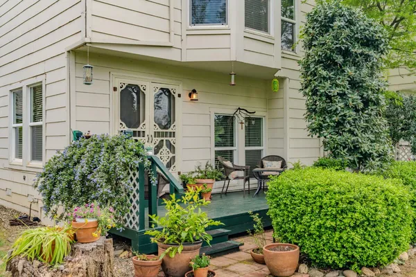 $375,000 | 519 Clinton Road, Jackson, CA 95642