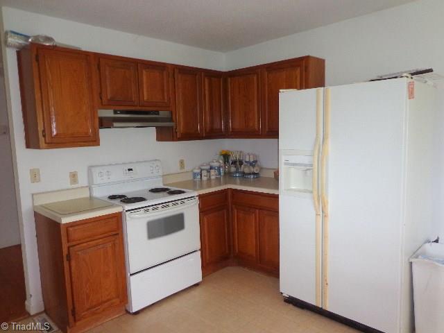 3738 Holly Spring Road Ramseur, NC 27316 - Photo 7 of 22 Kitchen