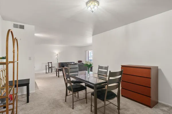 $1,950 | 7910 East Camelback Road, Unit 312, Scottsdale, AZ 85251