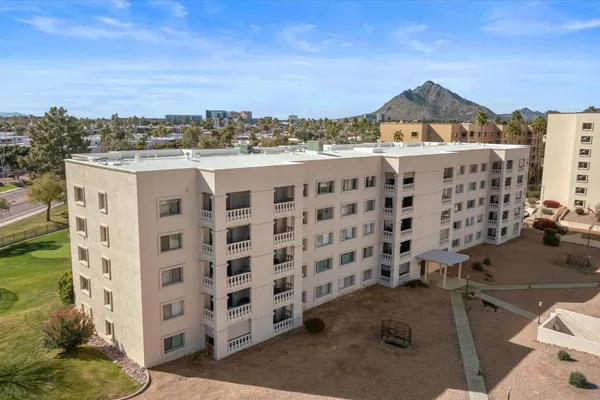 $1,950 | 7910 East Camelback Road, Unit 312, Scottsdale, AZ 85251