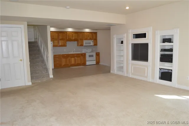 $698,900 | 112 Rush Road, Eldon, MO 65026