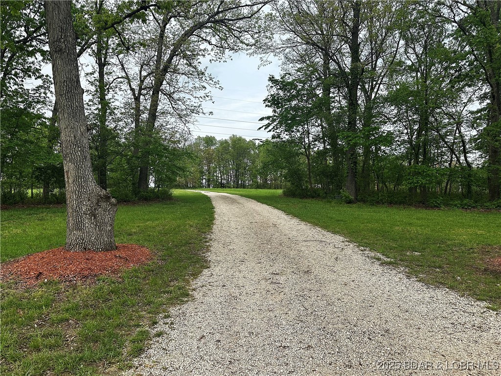112 Rush Road Eldon, MO 65026 - Photo 35 of 50 Nice private driveway