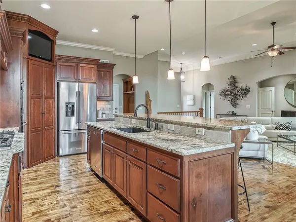 $774,950 | 12001 West 164th Street, Overland Park, KS 66221