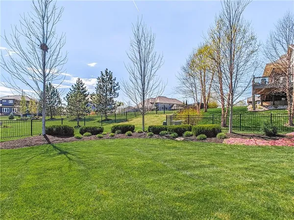 $774,950 | 12001 West 164th Street, Overland Park, KS 66221