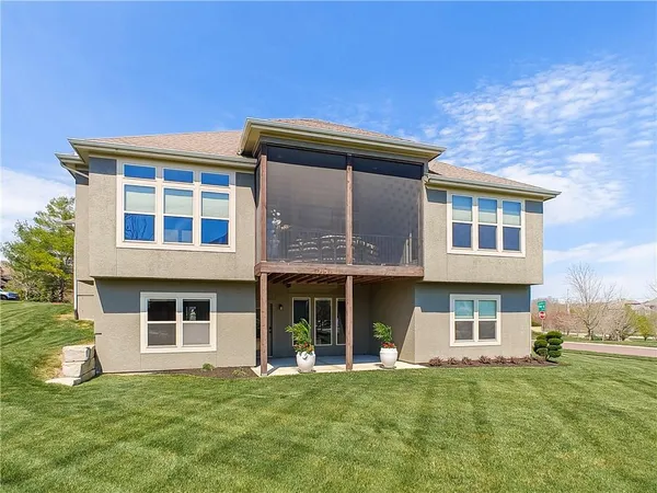 $774,950 | 12001 West 164th Street, Overland Park, KS 66221