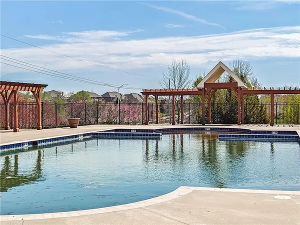 $774,950 | 12001 West 164th Street, Overland Park, KS 66221