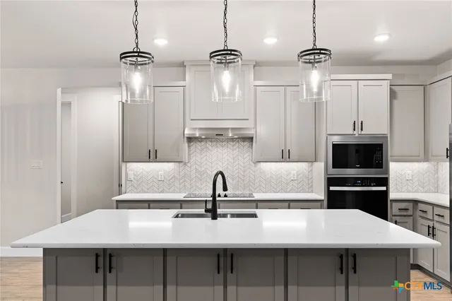 $569,500 | 4244 Cold Springs Road, Kempner, TX 76539