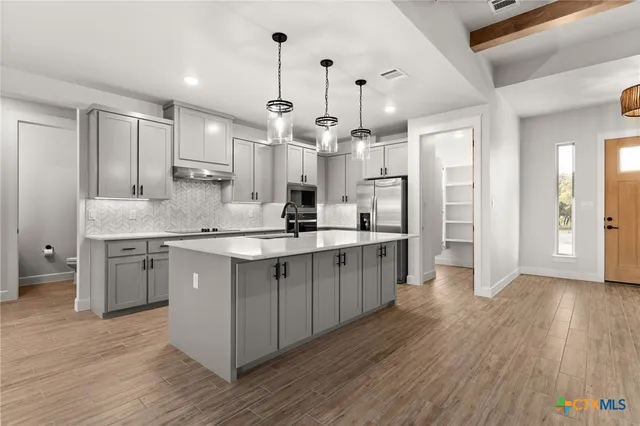 $569,500 | 4244 Cold Springs Road, Kempner, TX 76539