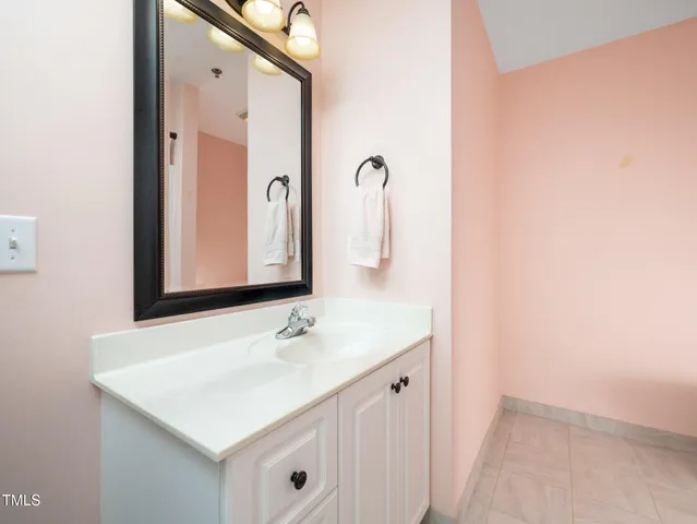 $269,900 | 1911 Falls Landing Drive, Unit 106, Raleigh, NC 27614