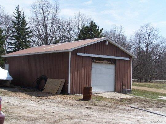 4795 Fenton Road Hartland, MI 48353 - Photo 14 of 15 14