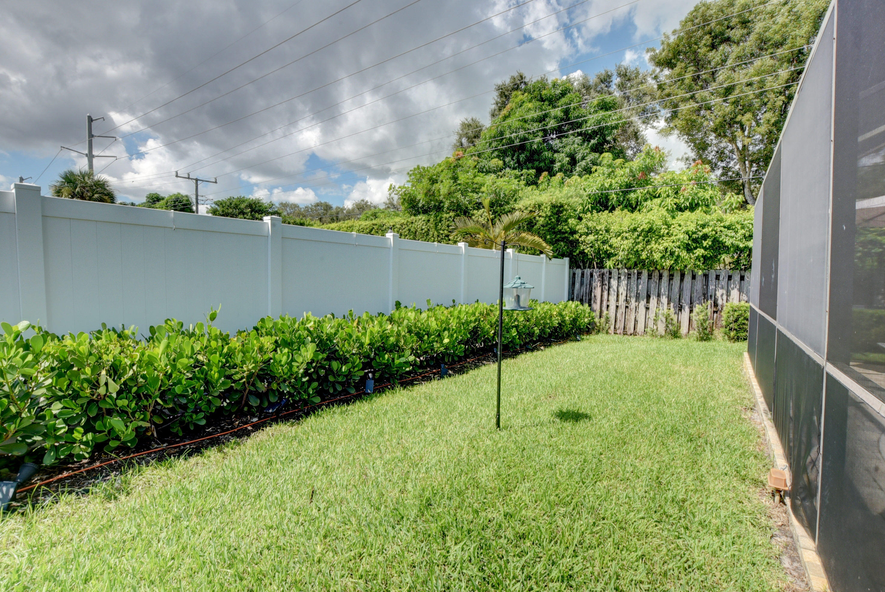 727 Apple Tree Lane Boca Raton, FL 33486 - Photo 36 of 42 Yard
