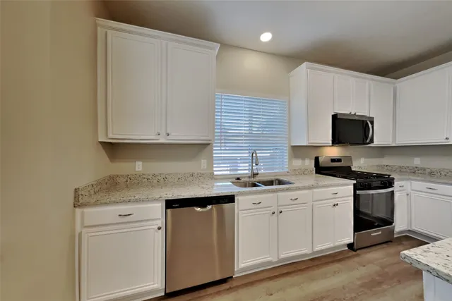 $2,450 | 3202 Stoneydale Lane, Spring, TX 77388