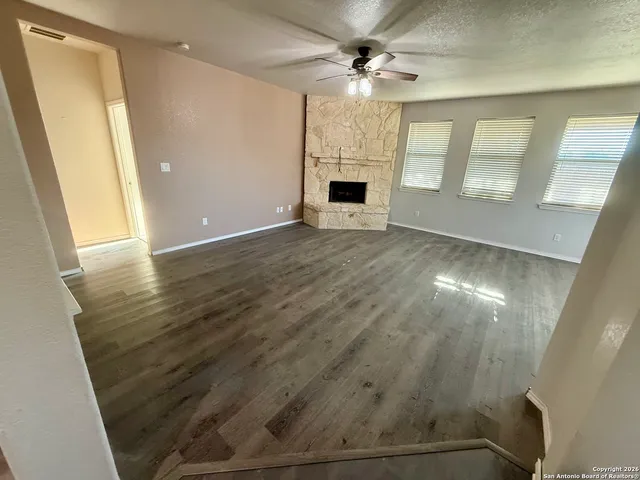 $2,750 | 2062 Western Pecan, New Braunfels, TX 78130