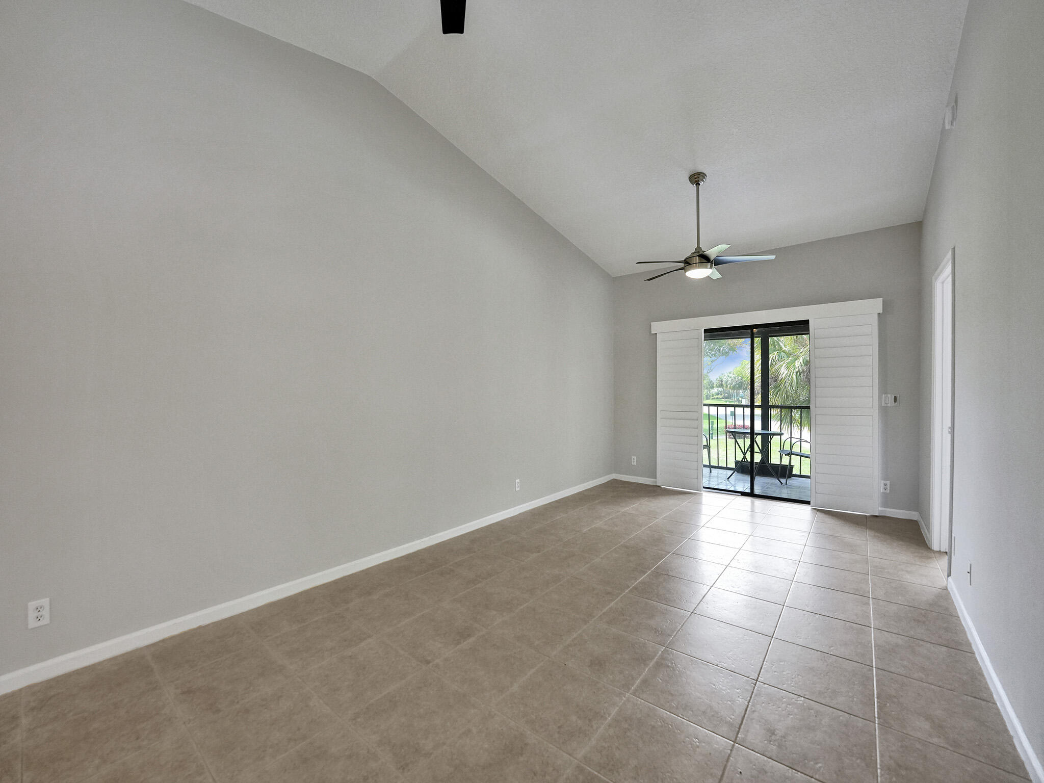 3375 Jaywood Terrace, Unit 2010 Boca Raton, FL 33431 - Photo 12 of 60 RJP07763