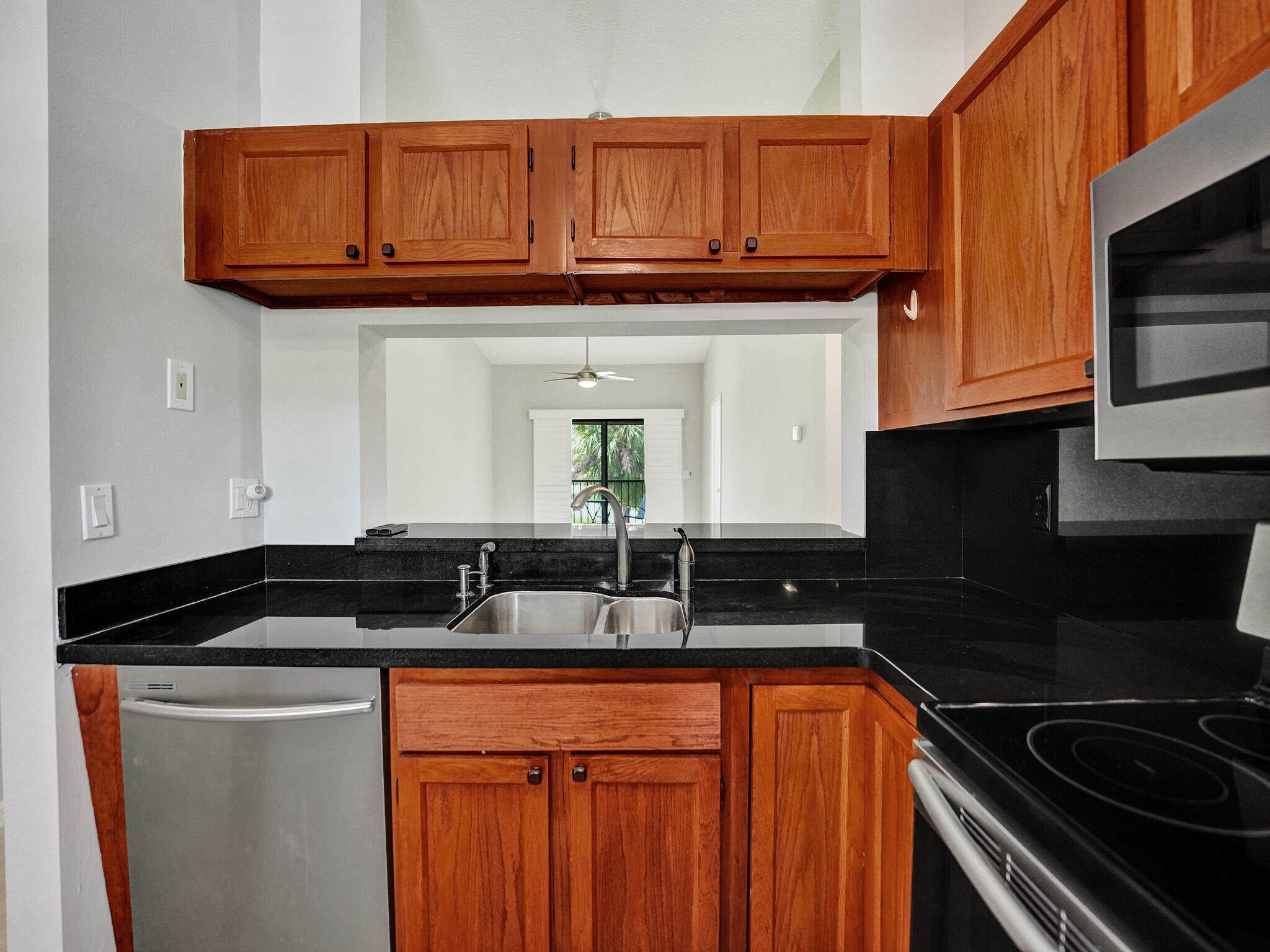 3375 Jaywood Terrace, Unit 2010 Boca Raton, FL 33431 - Photo 6 of 60 RJP07754