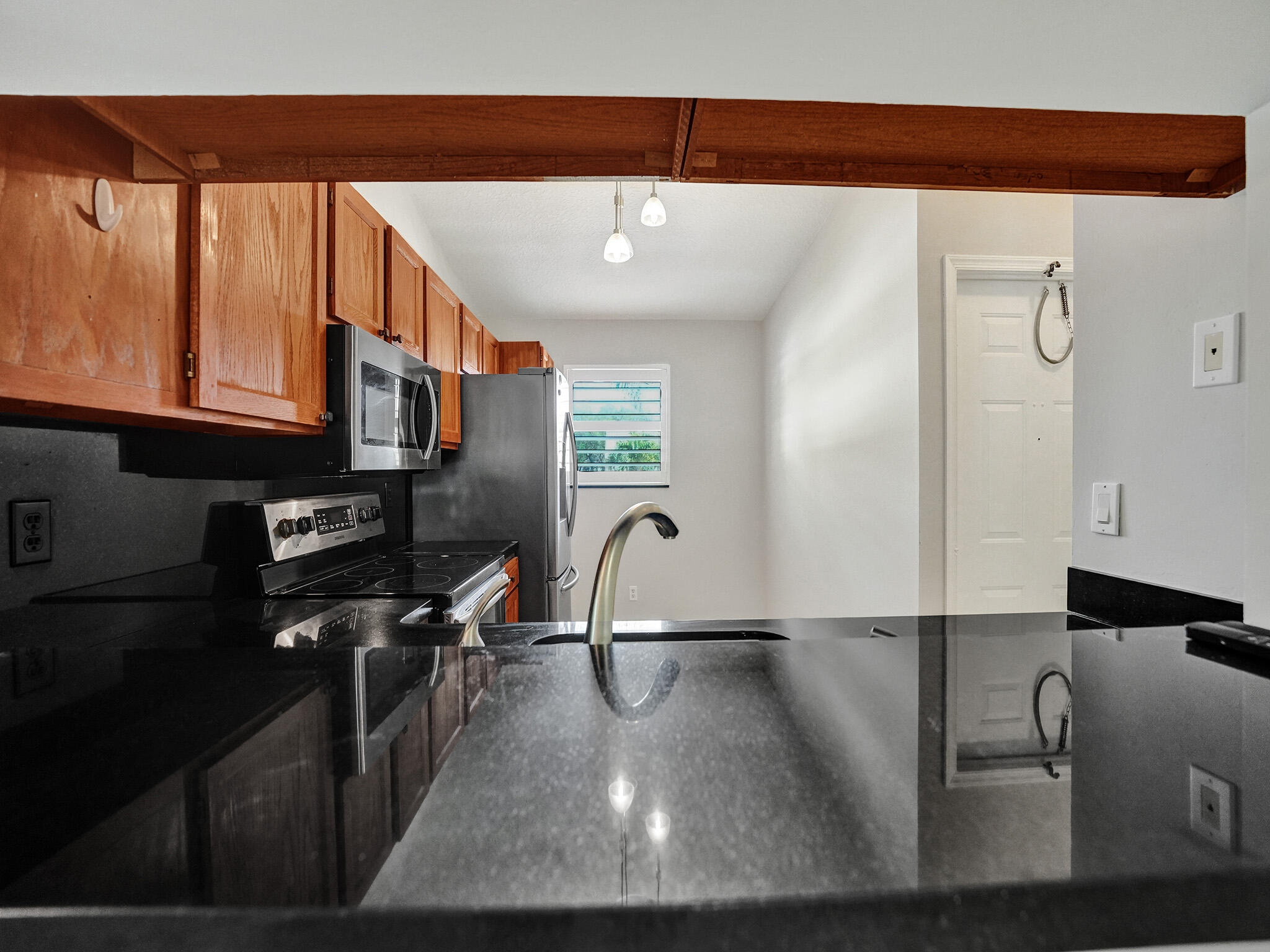 3375 Jaywood Terrace, Unit 2010 Boca Raton, FL 33431 - Photo 8 of 60 RJP07769