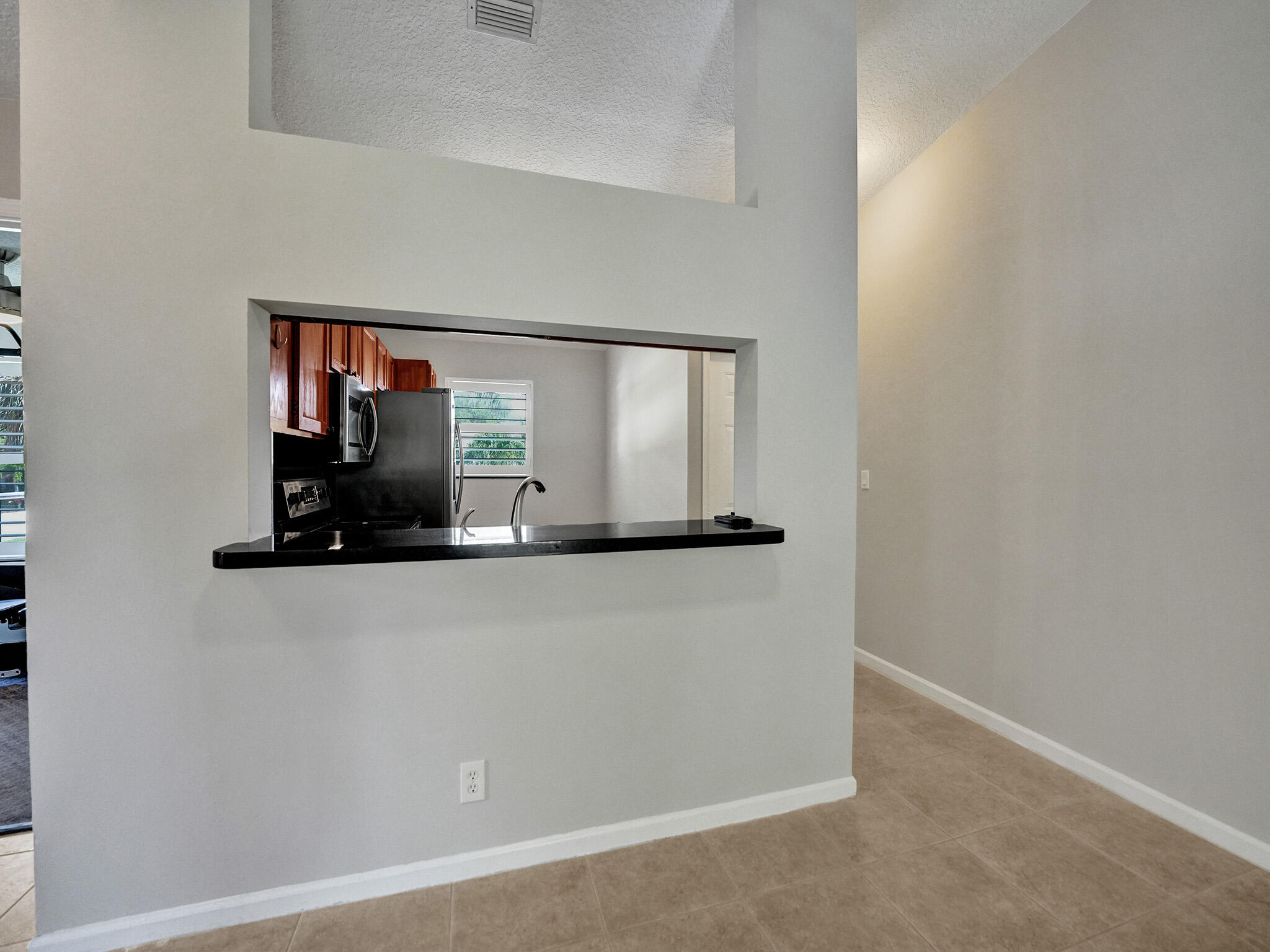 3375 Jaywood Terrace, Unit 2010 Boca Raton, FL 33431 - Photo 9 of 60 RJP07766