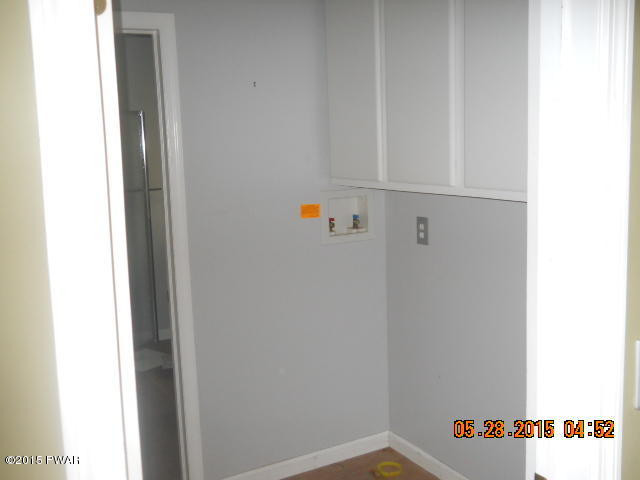 105 Tom Noddy Road Bushkill, PA 18371 - Photo 3 of 10