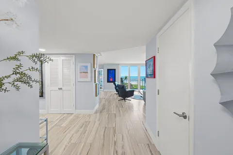 $1,800,000 | 500 Ocean Drive, Unit E4C, North Palm Beach, FL 33408