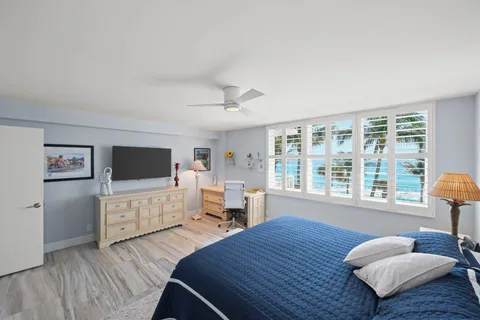 $1,800,000 | 500 Ocean Drive, Unit E4C, North Palm Beach, FL 33408