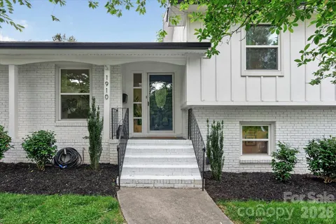 $775,000 | 1910 Wensley Drive, Charlotte, NC 28210