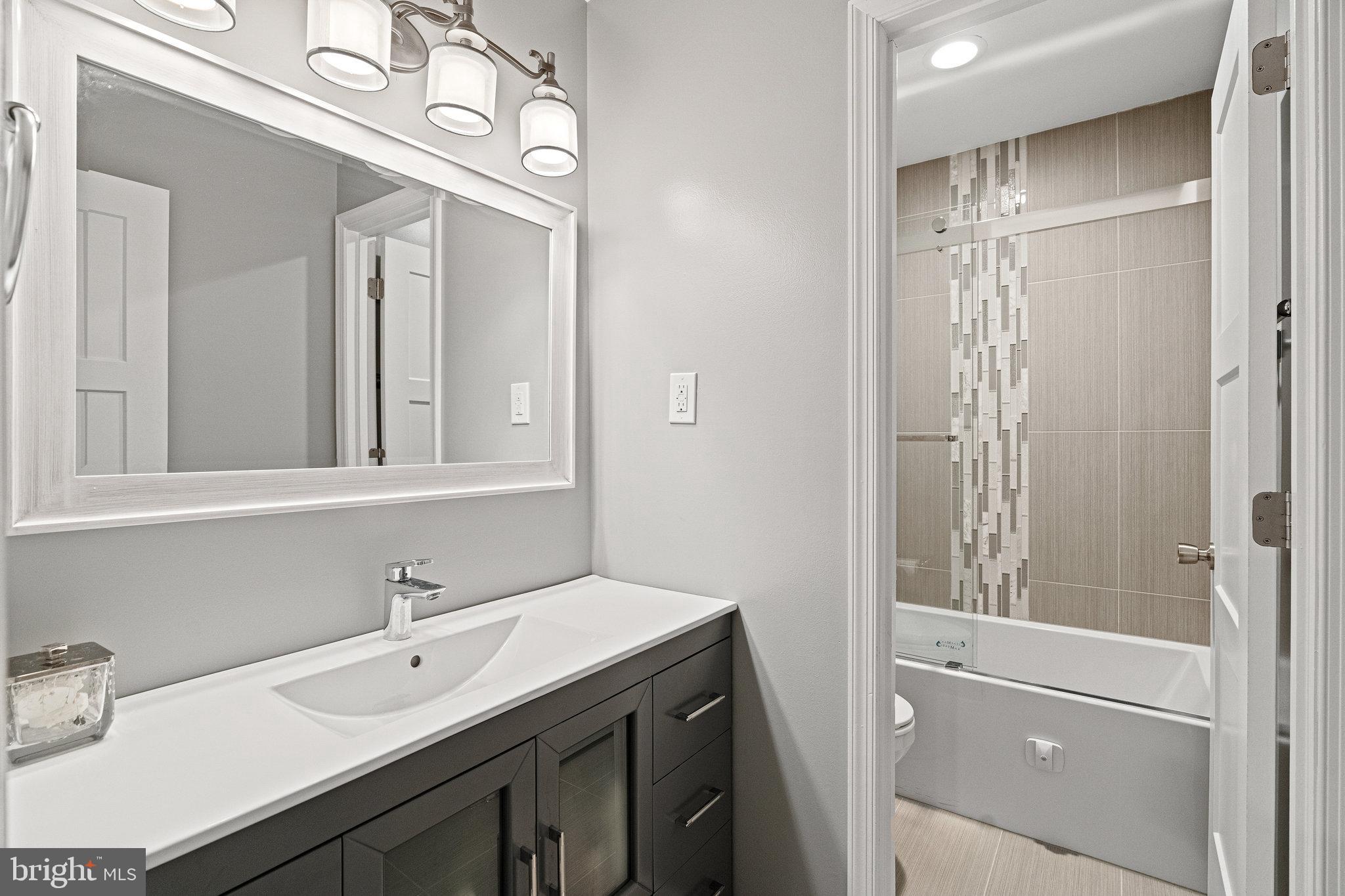 6027 Chesterbrook Road McLean, VA 22101 - Photo 35 of 56