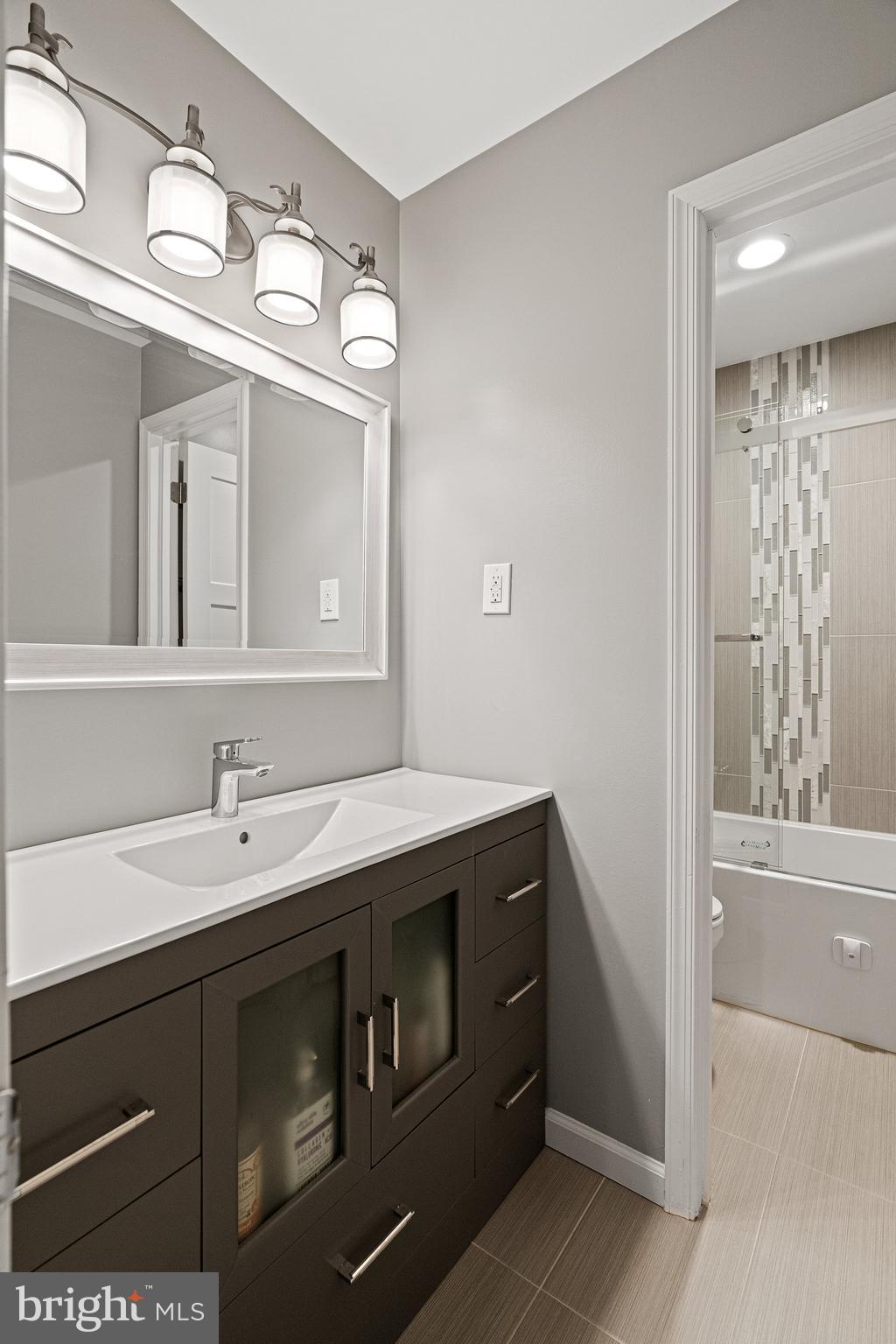 6027 Chesterbrook Road McLean, VA 22101 - Photo 37 of 56