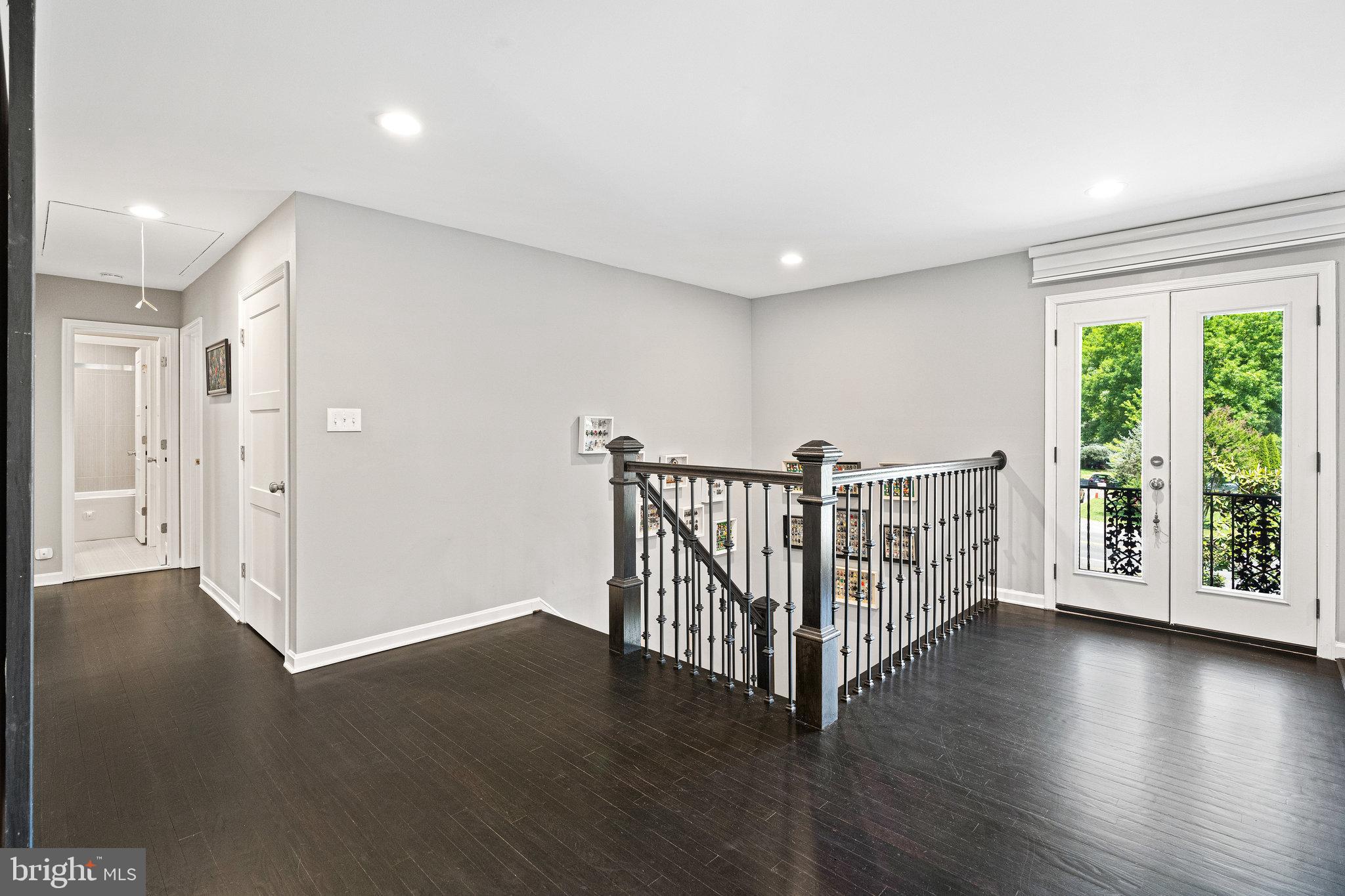 6027 Chesterbrook Road McLean, VA 22101 - Photo 6 of 56