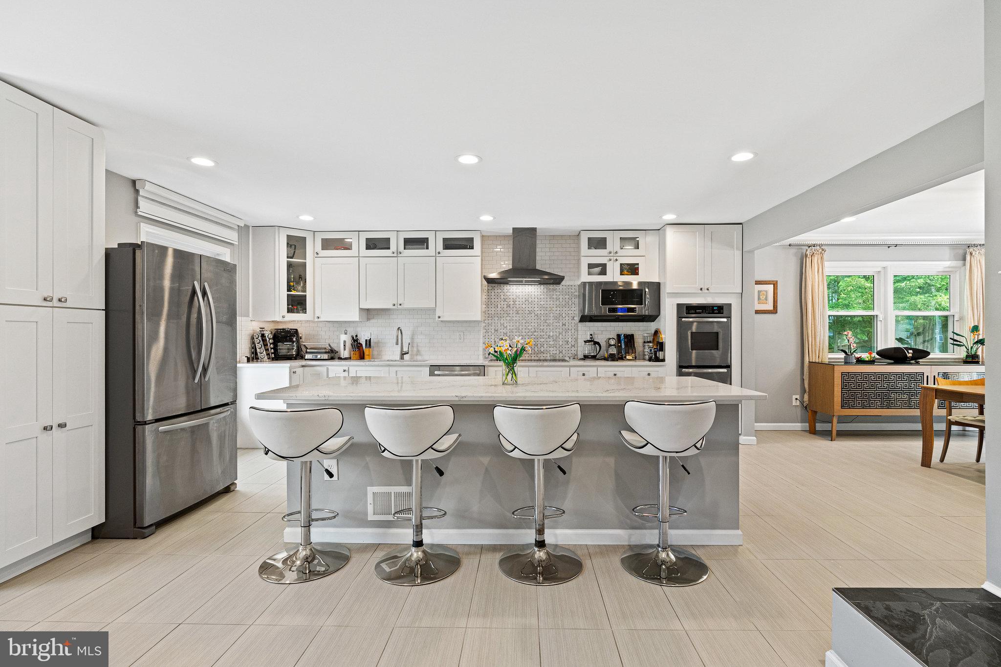 6027 Chesterbrook Road McLean, VA 22101 - Photo 10 of 56