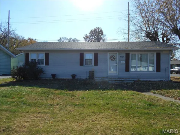 $109,900 | 1420 Norwood Drive, Granite City, IL 62040