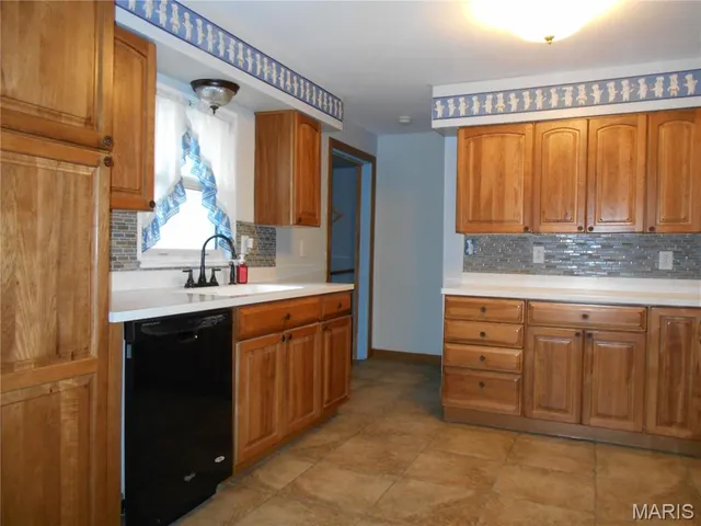 $109,900 | 1420 Norwood Drive, Granite City, IL 62040